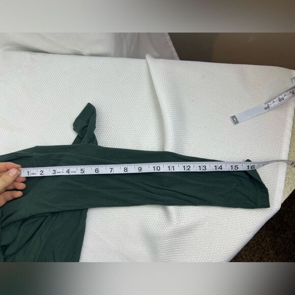 CAbi Womens Chill Long Sleeve V-Neck Knit T-shirt Top Green Size Medium - Picture 8 of 10